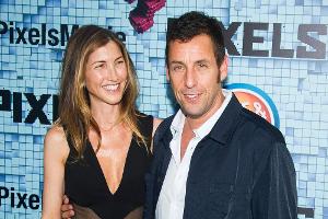 Adam Sandler: "Ich tanze gerne auf vielen Hochzeiten"
