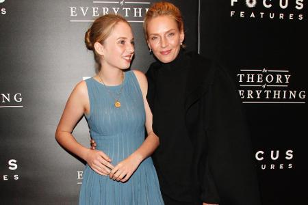Uma Thurman (r.) und ihre älteste Tochter Maya sieht man manchmal sogar gemeinsam auf dem roten Teppich Uma Thurman (r.) und ihre älteste Tochter Maya sieht man manchmal sogar gemeinsam auf dem roten Teppich