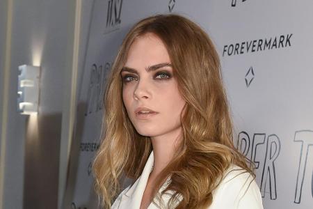 Cara Delevingne ist angeblich wieder zu haben Cara Delevingne ist angeblich wieder zu haben