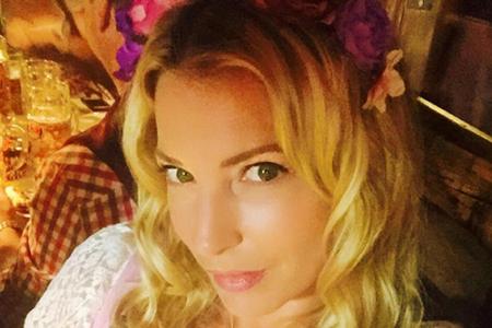 Traditionell ist natürlich auch wieder die gebürtige Münchnerin Giulia Siegel unter den Feierwütigen