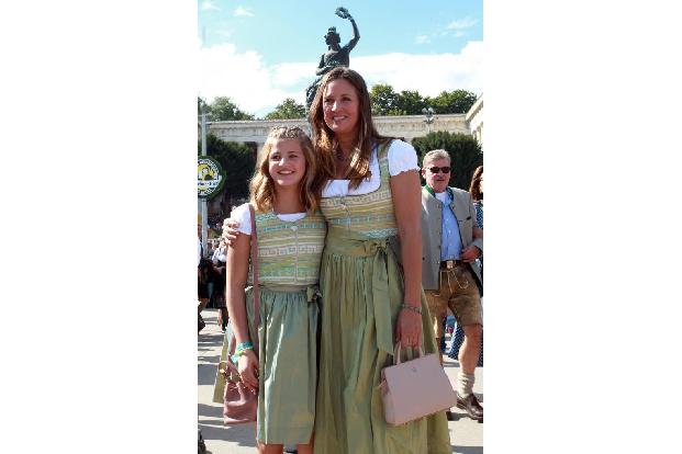 O'zapft is! Am Samstag öffnete das diesjährige Oktoberfest in München seine Pforten - und die Besucher eilten wie gewohnt in...