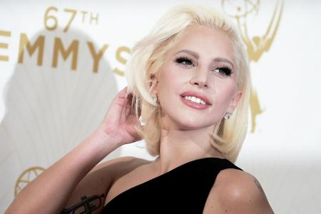Lady Gaga auf der Emmy-Verleihung 2015