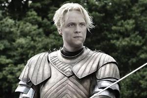 Ist Matthias Schweighöfer der heimliche Zwillingsbruder von Brienne von Tarth?