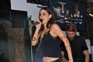 Lena Meyer-Landrut singt im "Mauerwerk" bei "GZSZ"