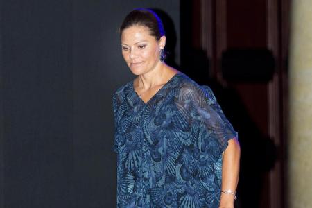 Da passt einiges drunter: Mit diesem Kleid sorgt Victoria von Schweden für Gerede