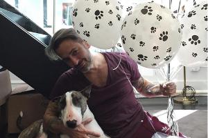 Marc Jacobs liebt seinen Hund Neville über alles