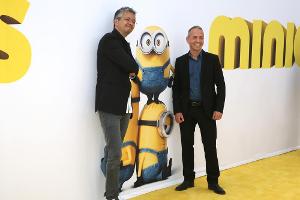 Die Regisseure Pierre Coffin (l.) und Kyle Balda bei der Premiere von "Minions" in Los Angeles