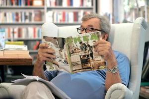 Hellmuth Karasek rezensiert den Ikea-Katalog
