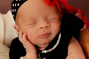 Coco Austins Tochter sieht aus wie eine Baby-Puppe
