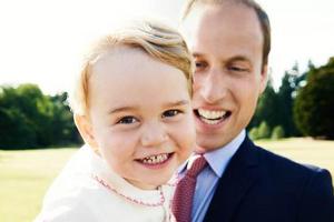 Prinz George hüpft wie ein Häschen