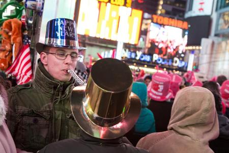 Hunderttausende Menschen versammeln sich jedes Jahr auf dem Times Square.