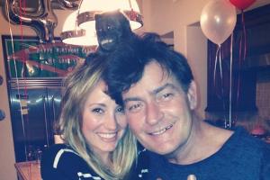 Charlie Sheen: Verklagt ihn seine Ex-Verlobte?
