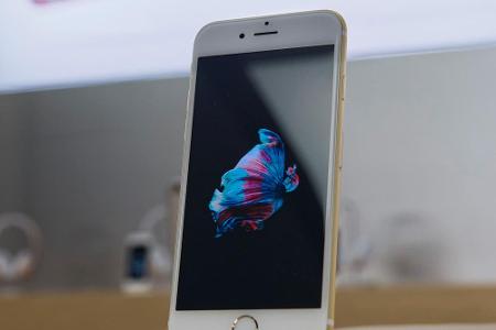 Das neue iPhone 6s wird derzeit im App Store auf älteren Geräten beworben
