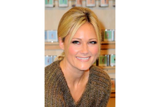 Na, das läuft ja mal wieder wie am Schnürchen für Helene Fischer! Sie ist nach einem Jahr Pause wieder der am häufigsten bei...