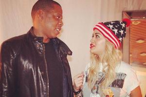 Streit unter Stars: Rita Ora verklagt Jay Zs Label