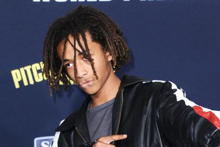 In Bezug auf stilsicheres Auftreten steht Jaden Smith seinem berühmten Vater Will in nichts nach. Mit erst 17 Jahren ist er ...