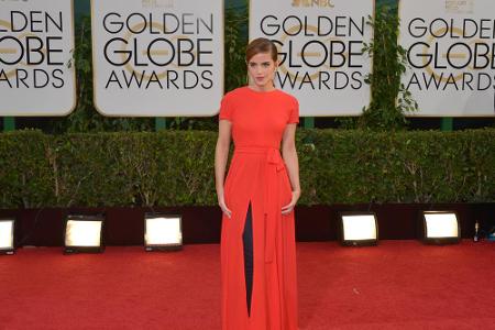 Schon bei der Verleihung der Golden Globes im Jahr 2014 griff Emma Watson zu einem eher ungewöhnlichen Outfit: Die Schauspie...