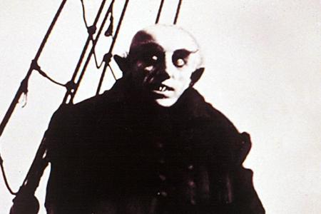 Herzogs Film ist eine Hommage an Friedrich Murnaus 