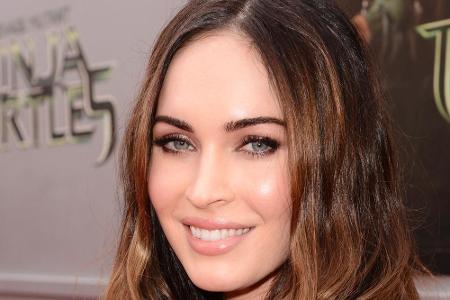 Auch Megan Fox (29) soll ihr umwerfendes Aussehen nicht nur Mutter Natur, sondern auch dem Beauty-Doc zu verdanken haben. Un...