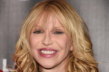 Courtney Love (51) ist eine weitere Promi-Blondine, die sich bereits mehrmals unters Messer gelegt hat. Gegenüber US-Talkmas...