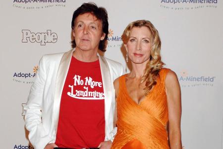 Paul McCartney und Heather Mills trennten sich 2006 - zwei Jahre und einen öffentlichen Rosenkrieg später folgte die Scheidu...