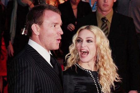 Madonnas Beziehung zu Guy Ritchie ging 2008 in die Brüche, was eine mediale Schlammschlacht nach sich zog. Er bezeichnete se...