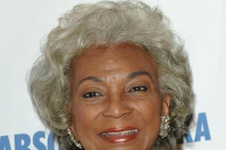Nichelle Nichols, geboren in Illinois, schrieb mit 