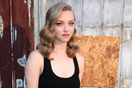 Eine weitere Anhängerin der Schauspielerinnen mit dezent dosierter Shampoo-Benutzung ist Amanda Seyfried (29). So soll bei i...