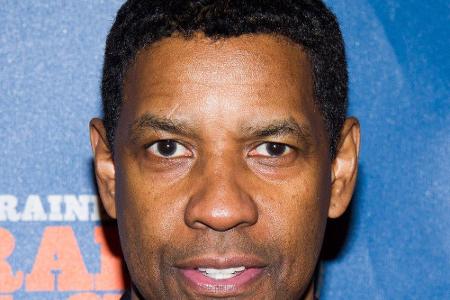 Auf Brad Pitt folgte im Jahr 1996 Denzel Washington (60). Bis heute ist er der einzige farbige Mann, der sich offiziell 