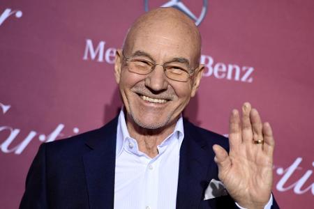 Patrick Stewart, der am 13. Juli seinen 75. Geburtstag feiert, hatte als Captain Jean-Luc Picard das Kommando über die Brück...