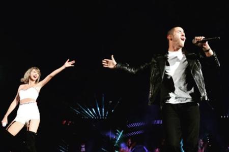 Mit dem Bruder ihres Ex-Freundes Joe Jonas (25) scheint sich das Popsternchen gut zu verstehen: Nick Jonas (22, 