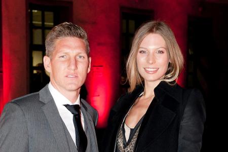 Auch die Liebe zwischen Bastian Schweinsteiger (30) und Model Sarah Brandner (26) hat nicht gehalten. Heute ist der Bayern-S...