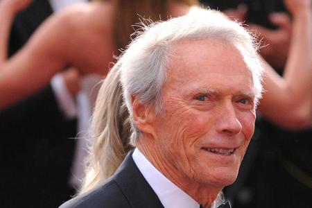 1970 waren die Bond-Macher offenbar bereit, einem Amerikaner die Chance zu geben. Doch Clint Eastwood (85) lehnte neben ande...