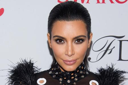 Wo Kanye West ist, da kann Kim Kardashian (34) nicht weit sein: Auch die Social-Media-Königin wird ihre prallen Rundungen fü...