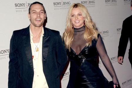 2004 gab Britney Spears dem Tänzer Kevin Federline das Ja-Wort. Aus der Ehe stammen die Söhne Jayden und Preston. 2007 folgt...