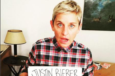 Moderatorin Ellen DeGeneres (57) sieht total geschockt aus. Hoffentlich ist sie vor lauter Freude erstarrt und nicht etwa, w...