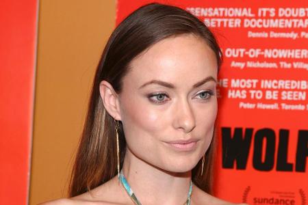 Blond adé: Die schönsten Promi-Damen Hollywoods sind brünett. Von Olivia Wilde, Angelina Jolie bis Zooey Deschanel - sie all...