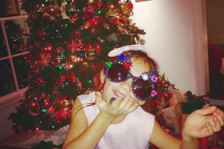 Auch bei Salma Hayek stehen alle Zeichen auf Weihnachten: Mit den Hashtags #Weihnachten #bereit postete sie dieses witzige F...