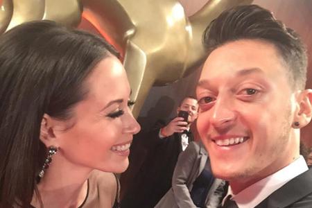 Mesut Özil (27) und Mandy Capristo (25) waren bis Oktober 2014 schon einmal liiert und feierten im vergangenen November ihr ...