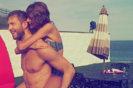 Da hatte Taylor Swift (25) noch über die Unabhängigkeit des Single-Lebens geschwärmt, schon wurde sie händchenhaltend mit Ca...