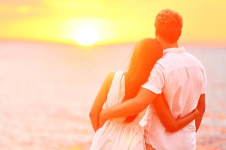 Schenken Sie der Dame Ihres Herzens Ihre volle Aufmerksamkeit. Ganz egal, ob beim ersten Date oder beim zehnten Hochzeitstag...