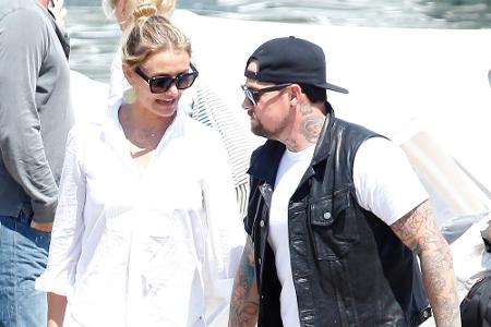 Cameron Diaz (43) konnte kaum das neue Jahr abwarten, um sich mit Benji Madden (36) zu vermählen. Die Schauspielerin heirate...
