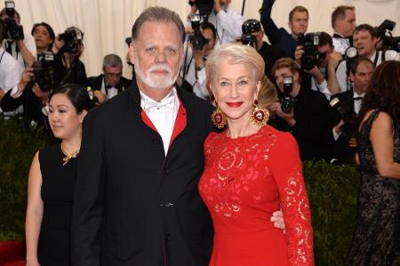 Doch nicht nur Kendall Jenners Outfit begeisterte: Helen Mirren in der MET GALA in Dolce und Gabbana.