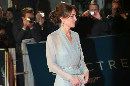 Dieses Kleid sorgte für Aufreger: Herzogin Kate bei der Weltpremiere von 