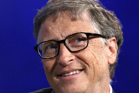 Microsoft-Gründer Bill Gates (60) spendete ein Vermögen von rund 3,3 Milliarden Dollar. Er hat außerdem die Organisation Microsoft-Gründer Bill Gates (60) spendete ein Vermögen von rund 3,3 Milliarden Dollar. Er hat außerdem die Organisation