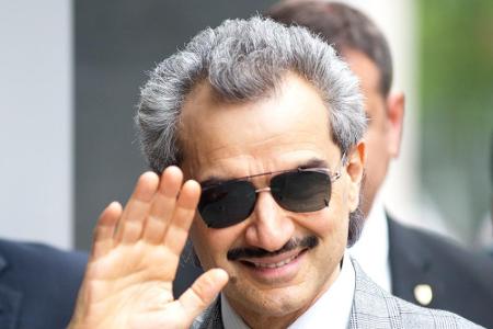 Der saudische Prinz Al-Walid bin Talal (60) will sein gesamtes Vermögen im Wert von 32 Milliarden US-Dollar spenden. Das Gel...