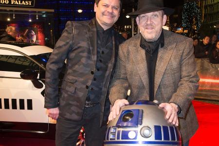 Ingo Appelt (l.) und Dietmar Bär in Begleitung von R2-D2.