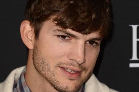 Ashton Kutcher: Nettes Geschenk für die Mutter Ashton Kutcher: Nettes Geschenk für die Mutter