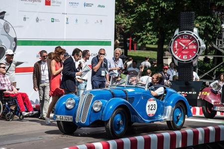 Start der Mille Miglia von Brescia nach Rom und zurück