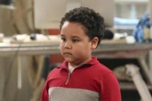Bekommt der Junge aus "Two and a Half Men" eine neue Serie?
